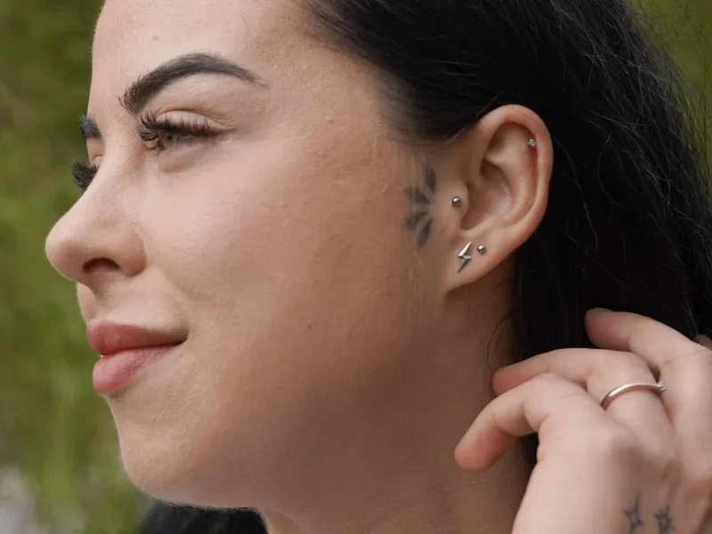 Piercing en la oreja tragus helix conch daith en Panamá